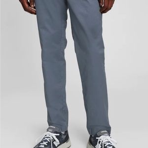 Gap Modern Khakis with slim fit